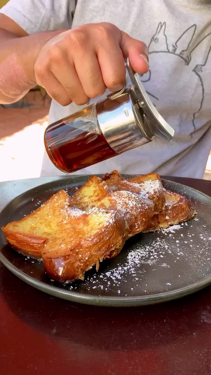 Video review of Square One Dining