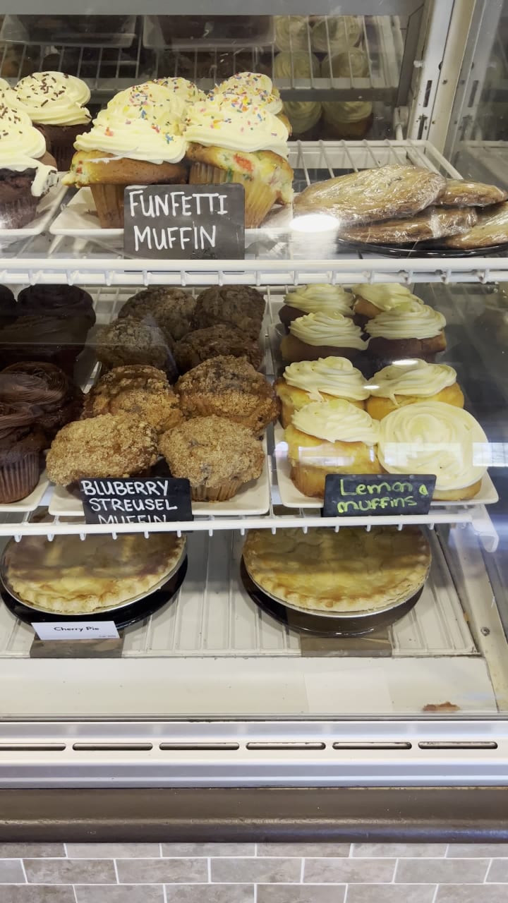 Video review of Marie Callender's Restaurant & Bakery