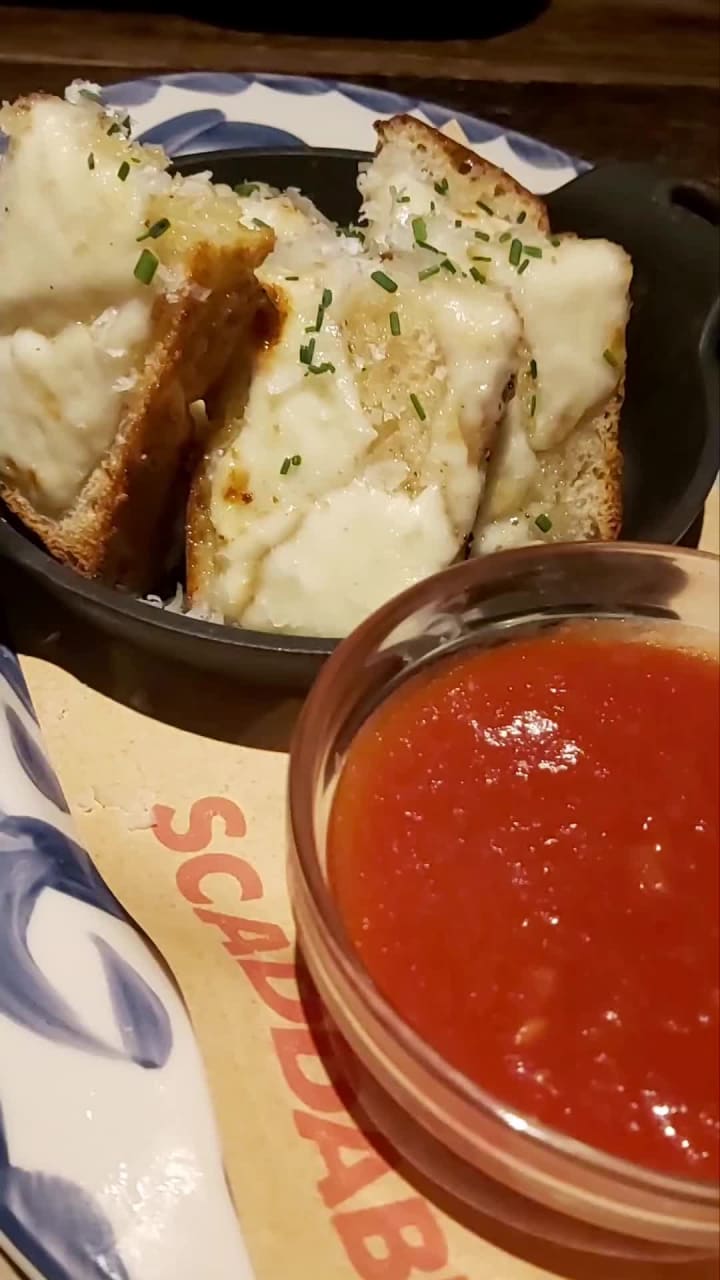 Scaddabush Italian Kitchen & Bar Oakville