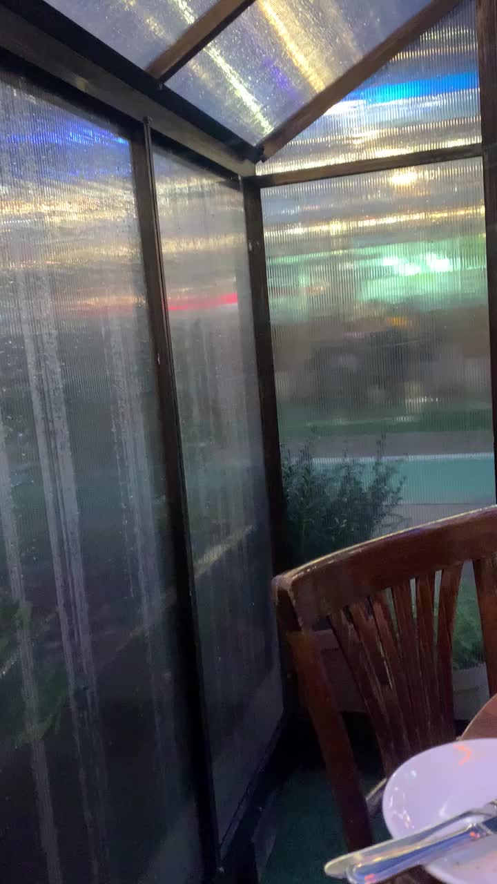 Video review of Pazza Notte