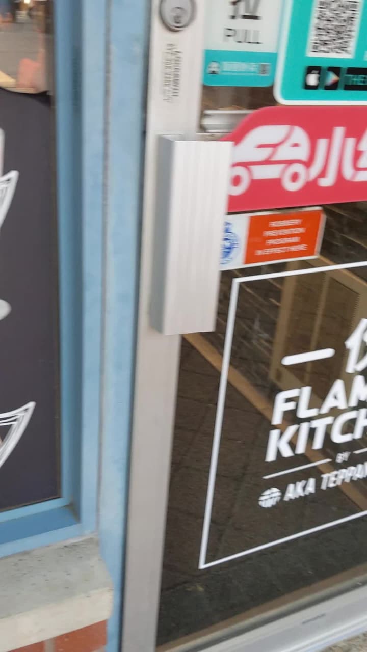 Video review of Flaming Kitchen