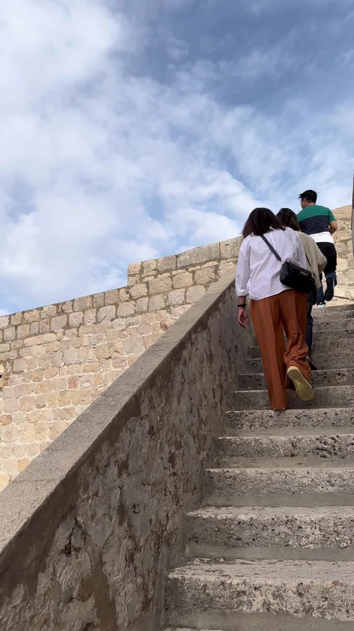 Dubrovnik Local Guides - City Walls Walking Tour