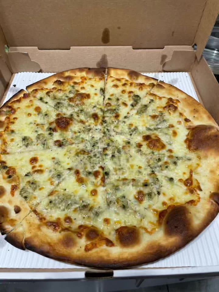 Video review of Lee's Tavern