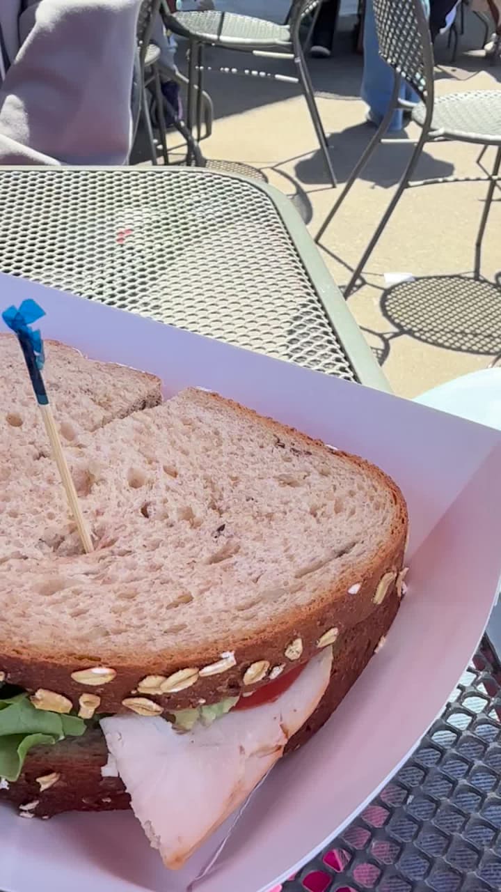 Video review of Boudin Bakery Café Baker's Hall