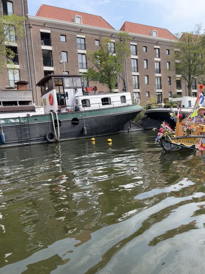 Canal Tour Amsterdam Cruise