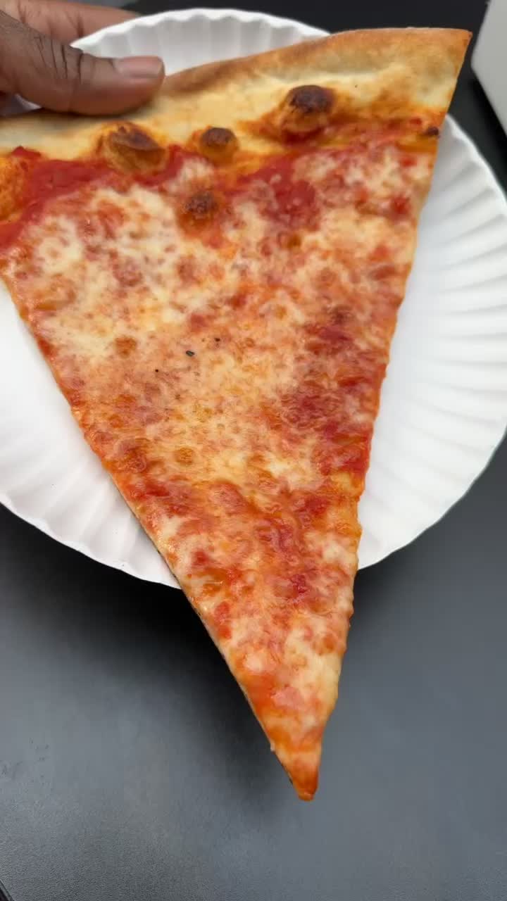 Video review of Joe's Pizza