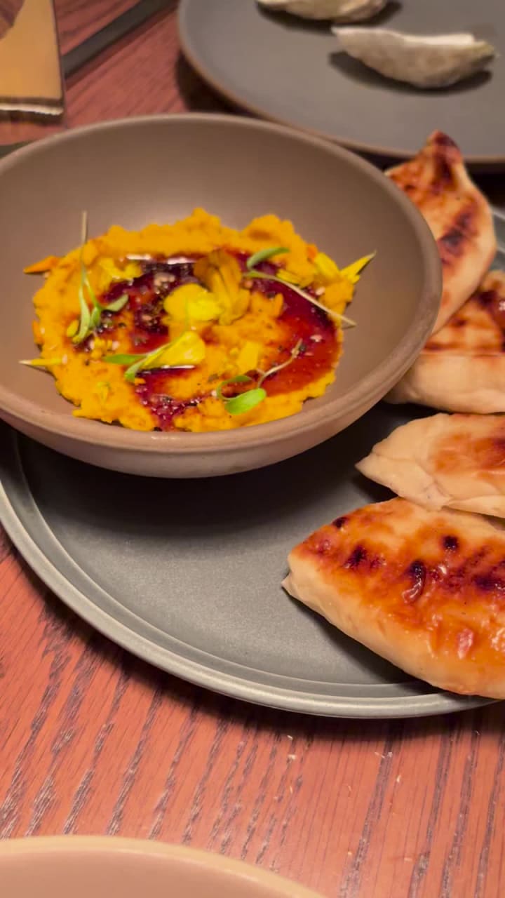 Video review of Proxi