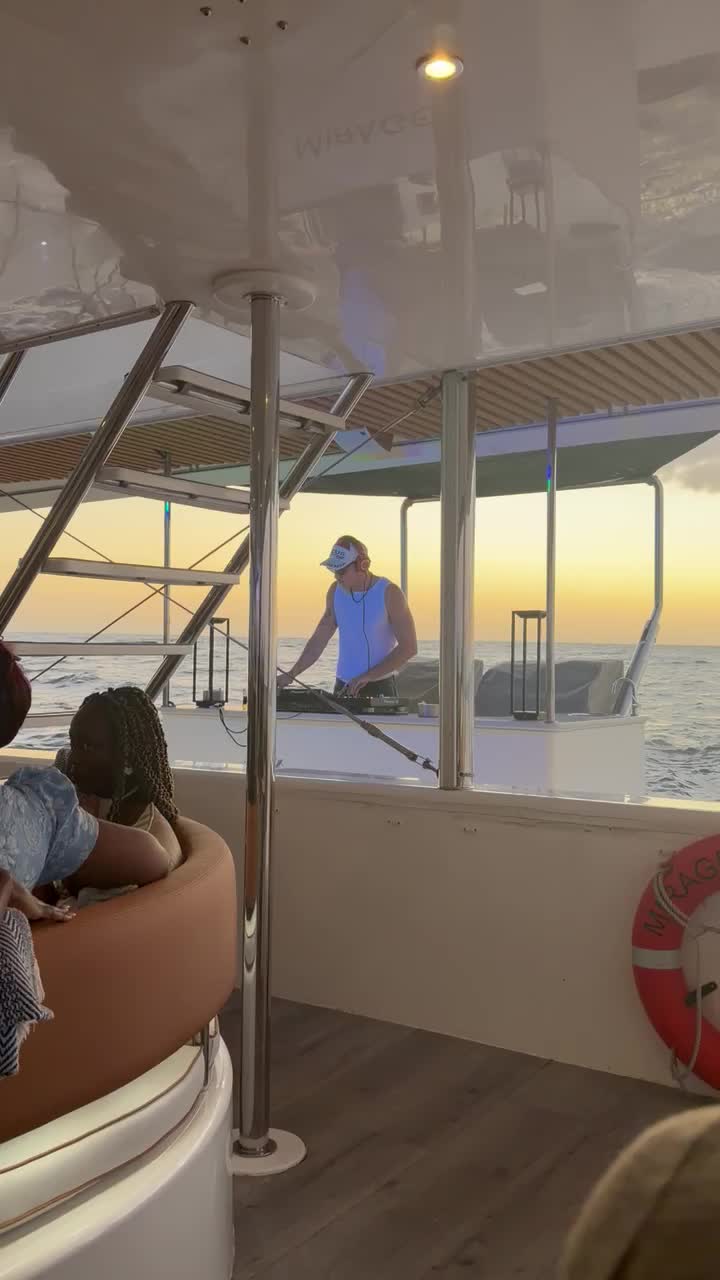 Cruise Boats