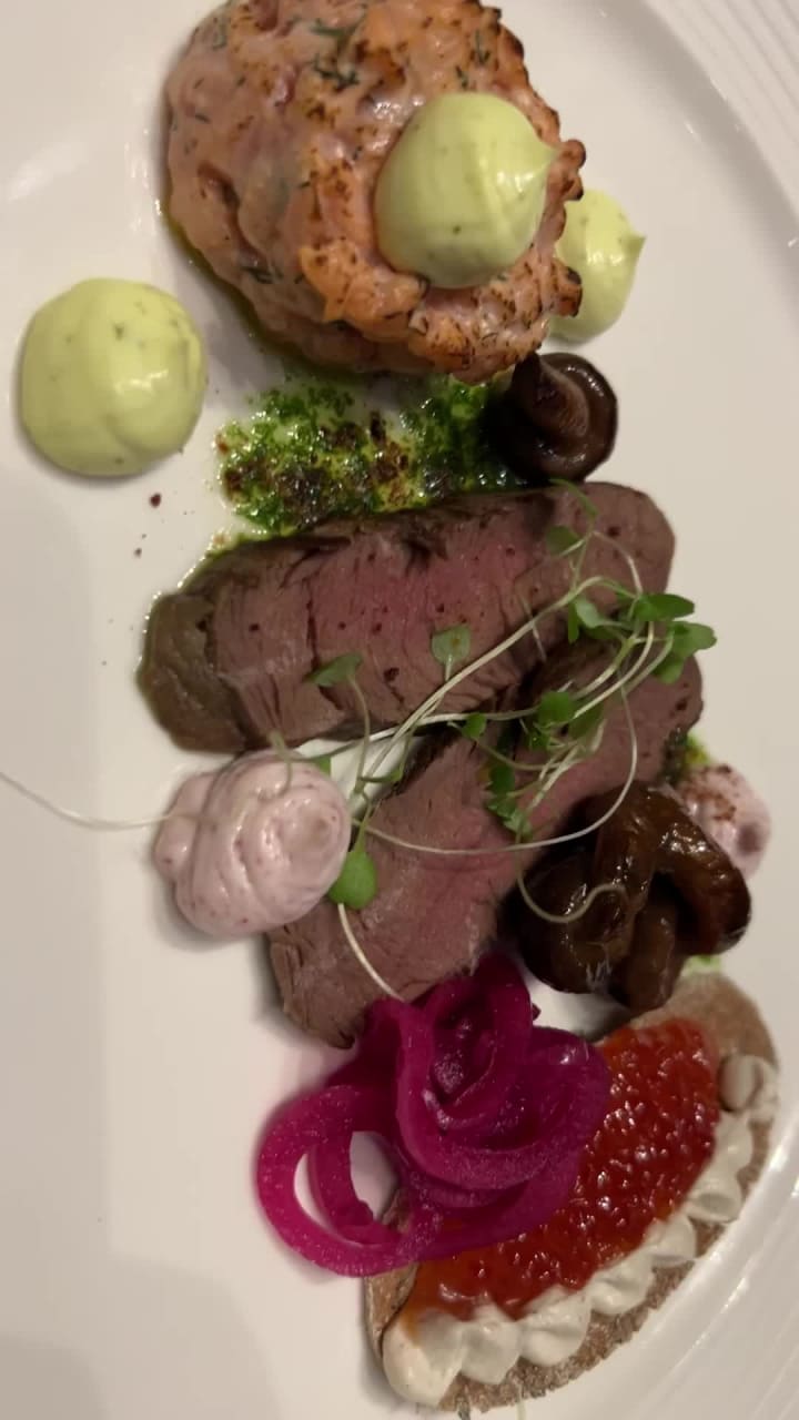 Santa's Igloos Arctic Circle