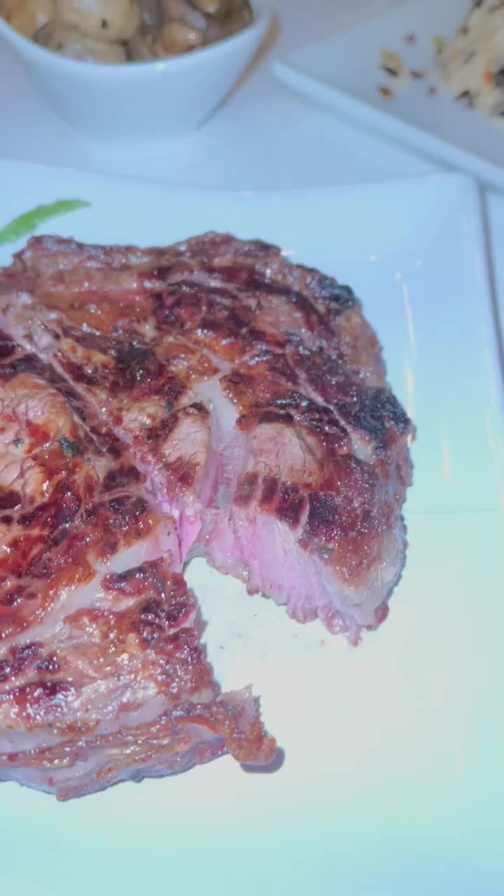 Video review of The Steak House