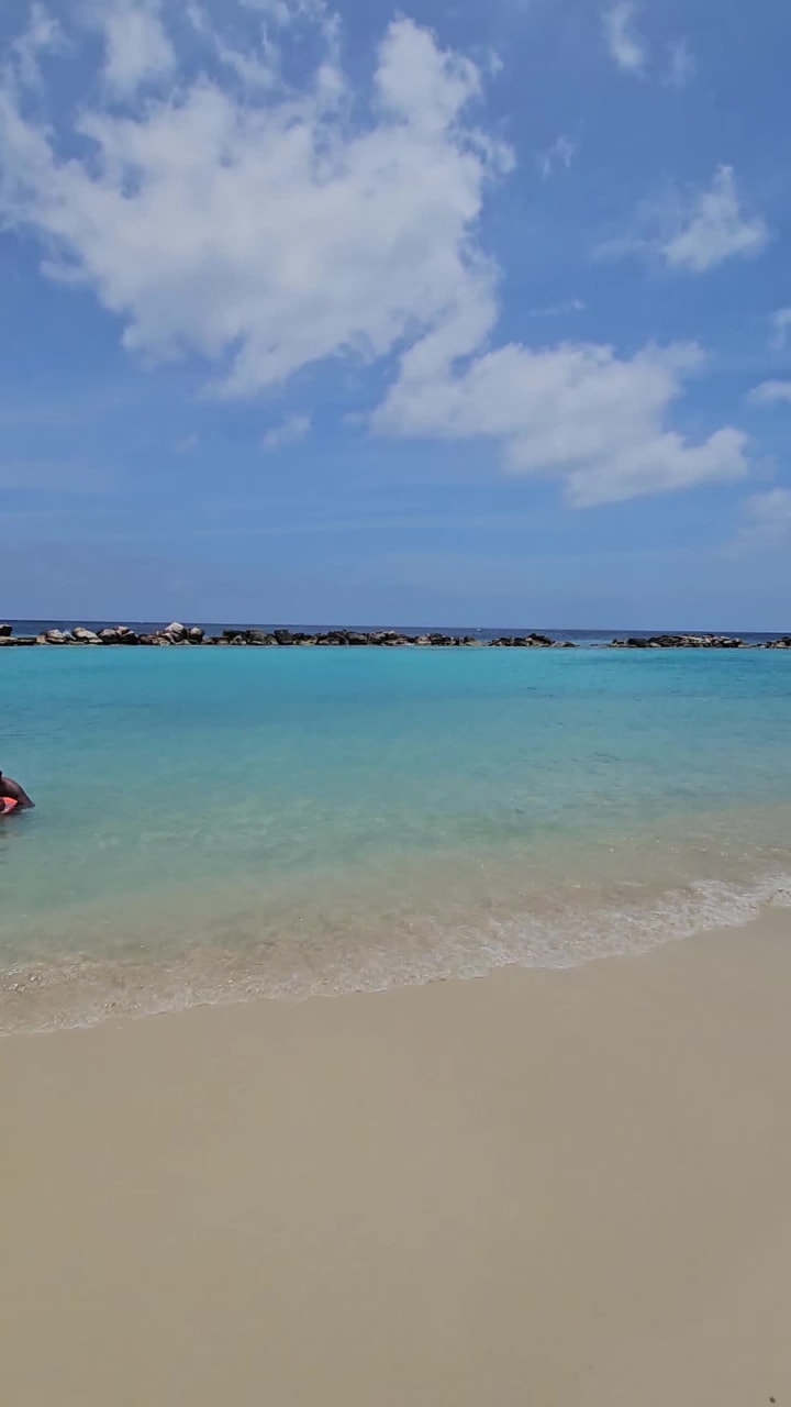 Video review of Mambo Beach