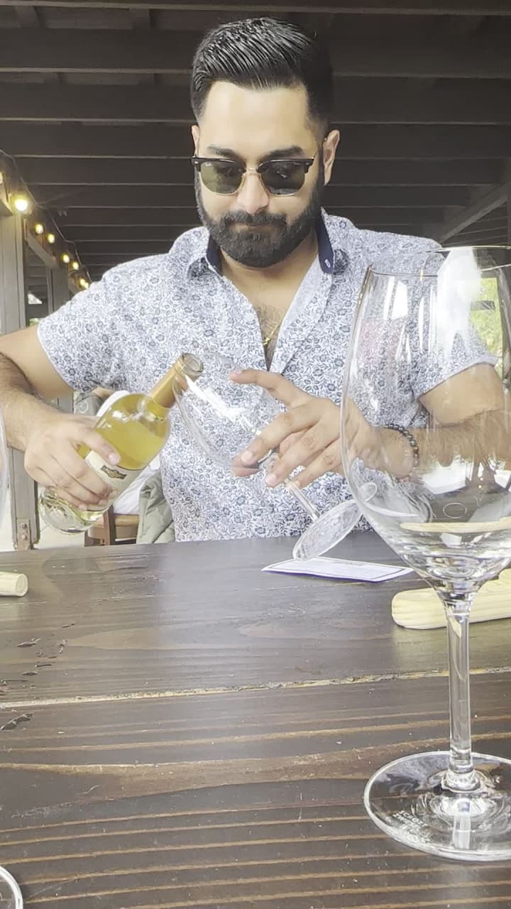 Video review of Bernardo Winery