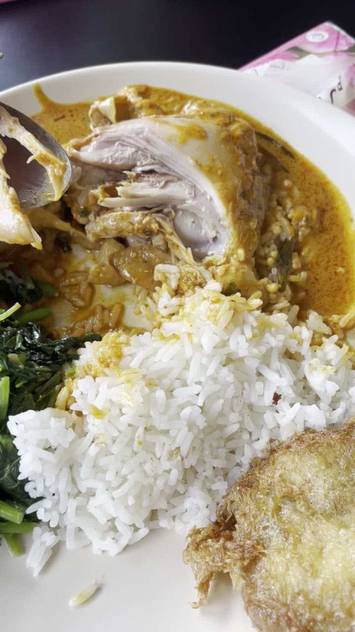 Video review of People's Park Complex