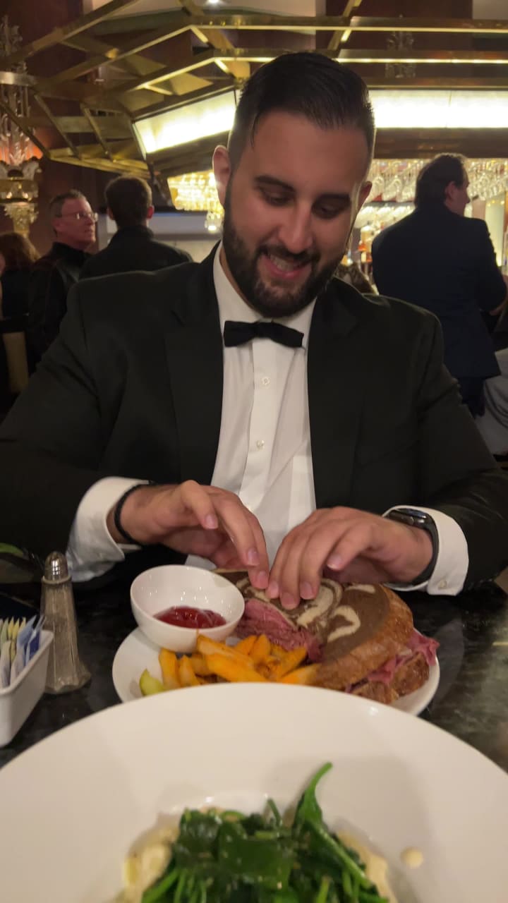 The Bar at Palm Court