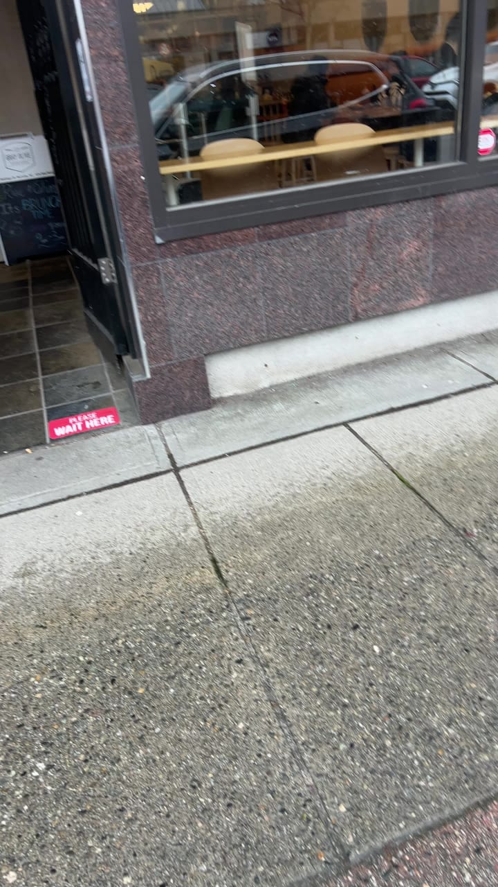 Video review of The Gray Olive Cafeteria