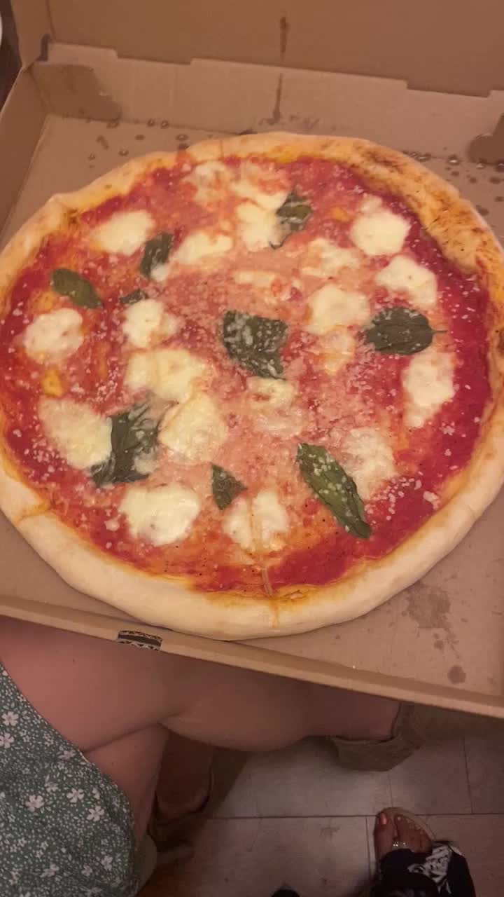 Video review of Johnny Rad's Pizzeria Tavern