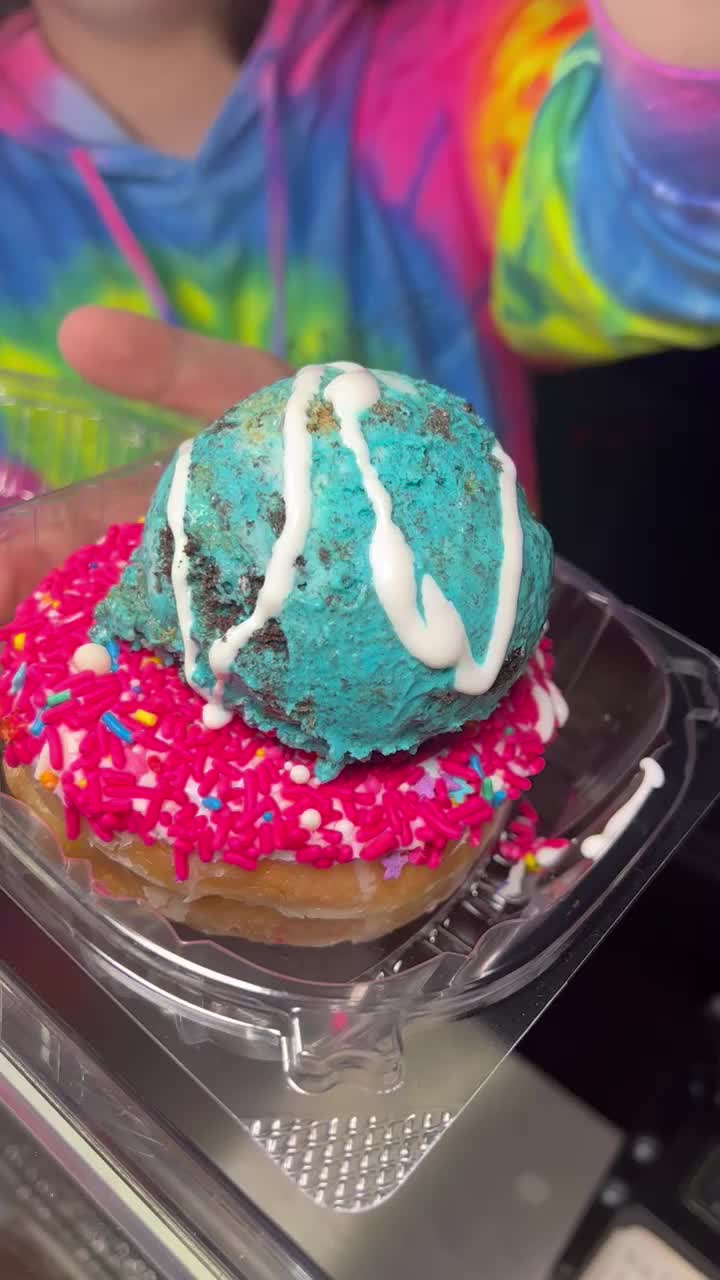 Sundae Donuts Huntington