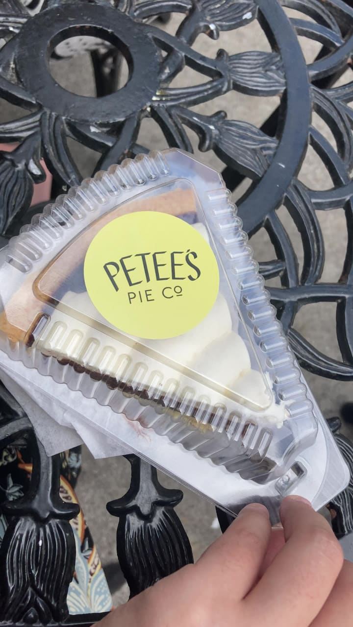 Video review of Petee's Pie Company