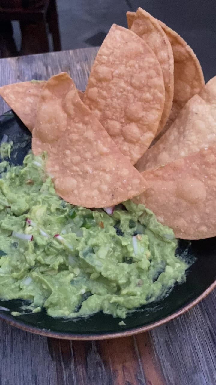 Video review of Round Corner Cantina