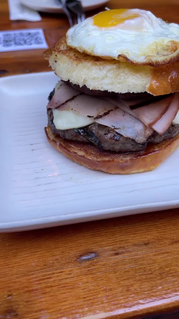 Video review of Curio