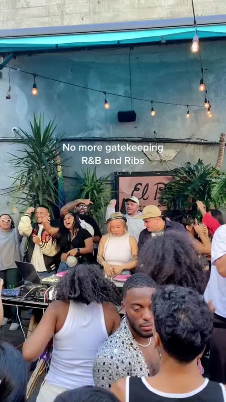 Video review of El Rio