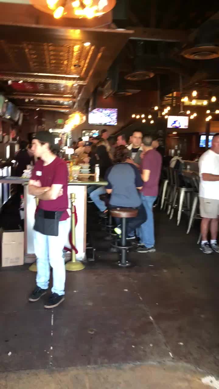 Video review of Patrick Molloys