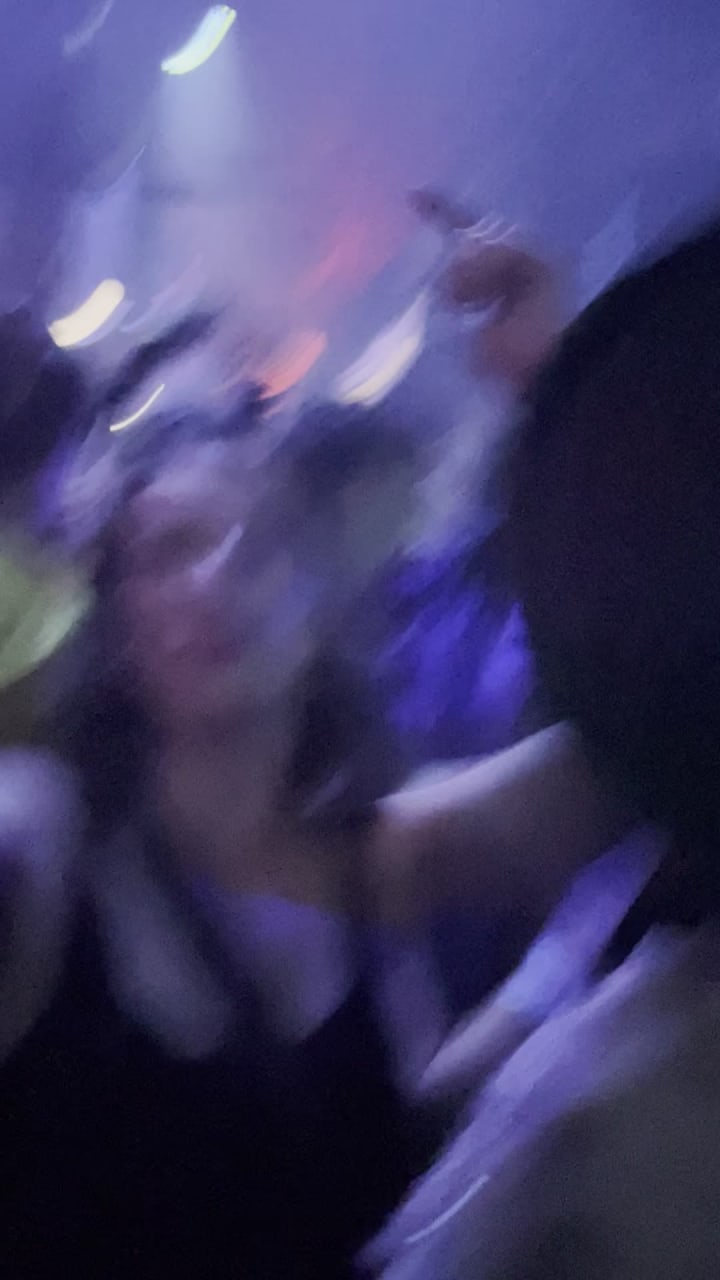 Video review of Clyde's and Costellos