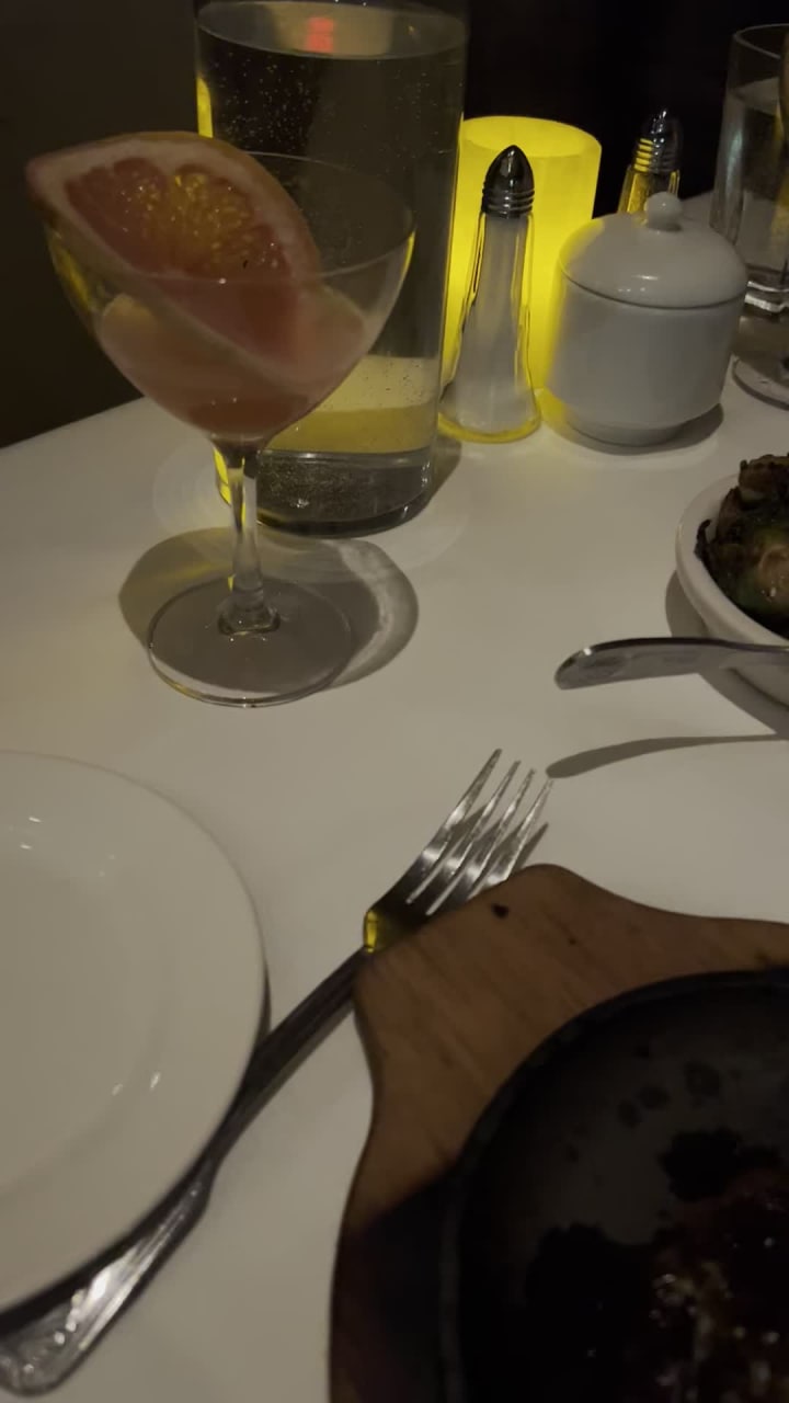 Perry's Steakhouse & Grille