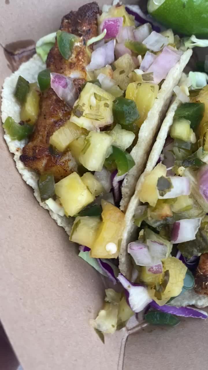 Video review of Azúcar Lounge