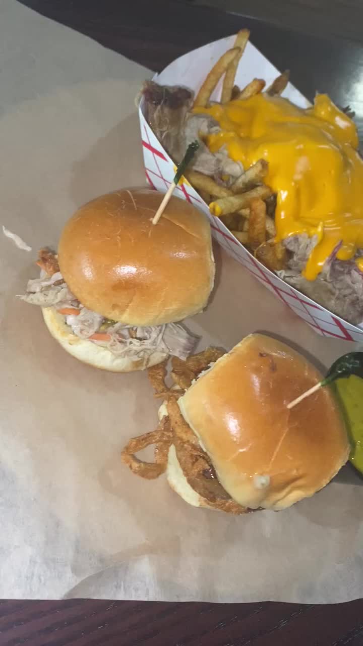 Video review of Sly's Sliders and Fries
