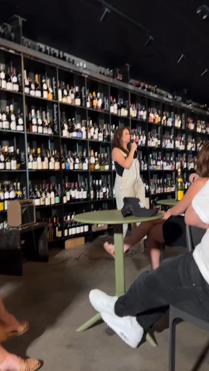 Video review of VinoTeca