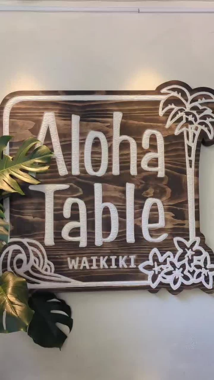 Video review of Aloha Table