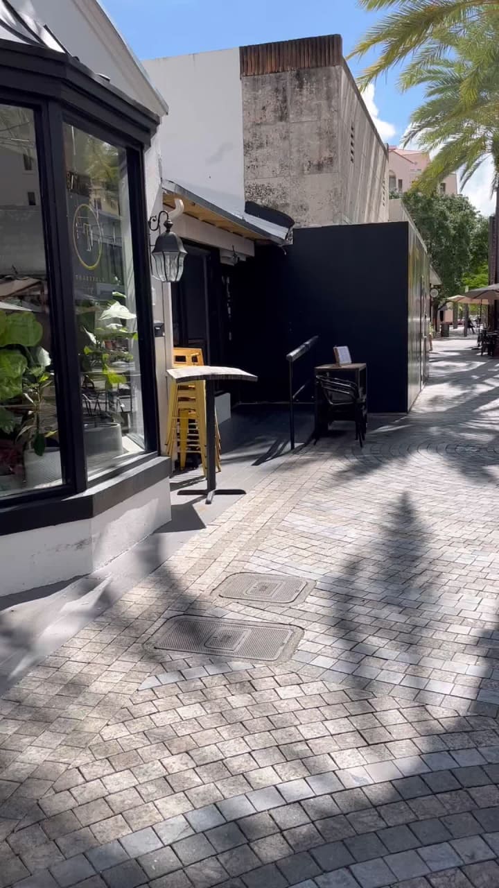 Video review of Threefold Cafe