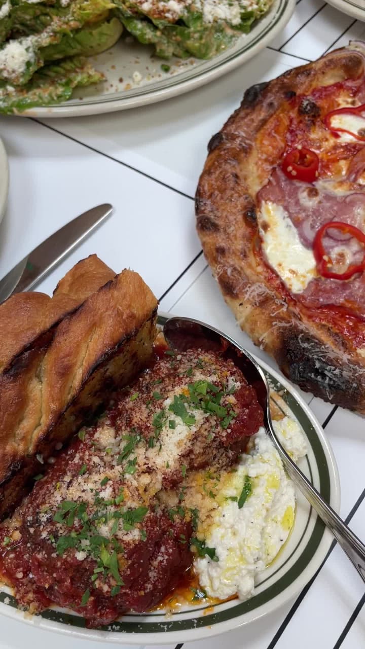 Video review of Jon & Vinny's