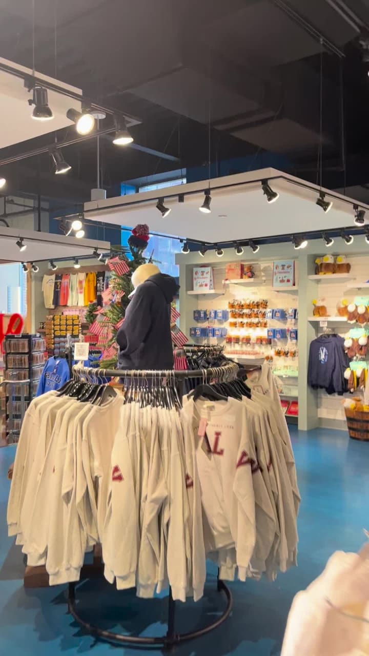 Video review of Independence Visitor Center