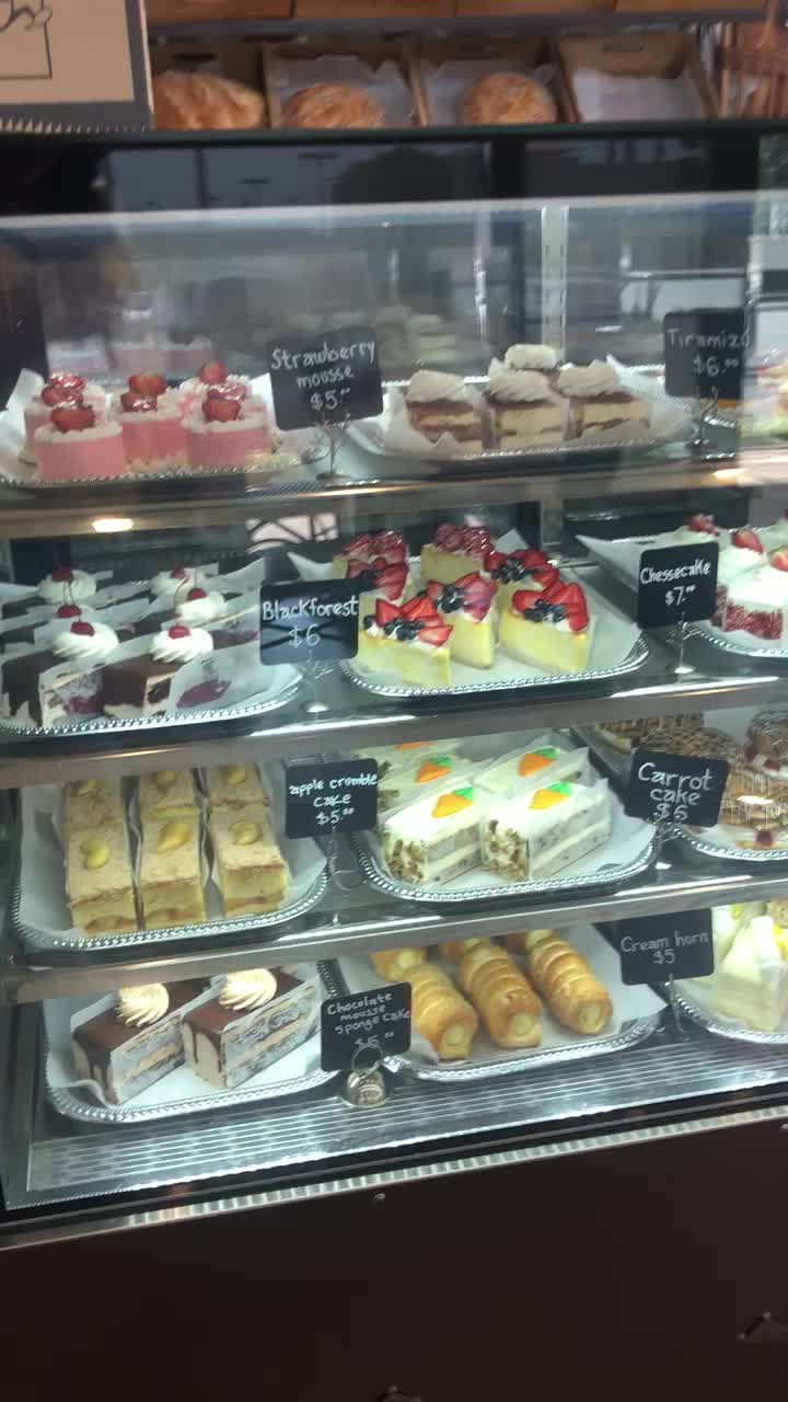 Video review of La Belle Terre Bread