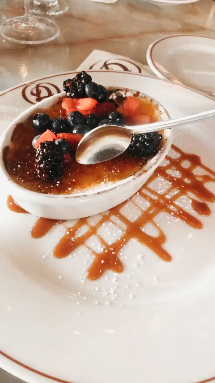 Video review of Daniel's Broiler