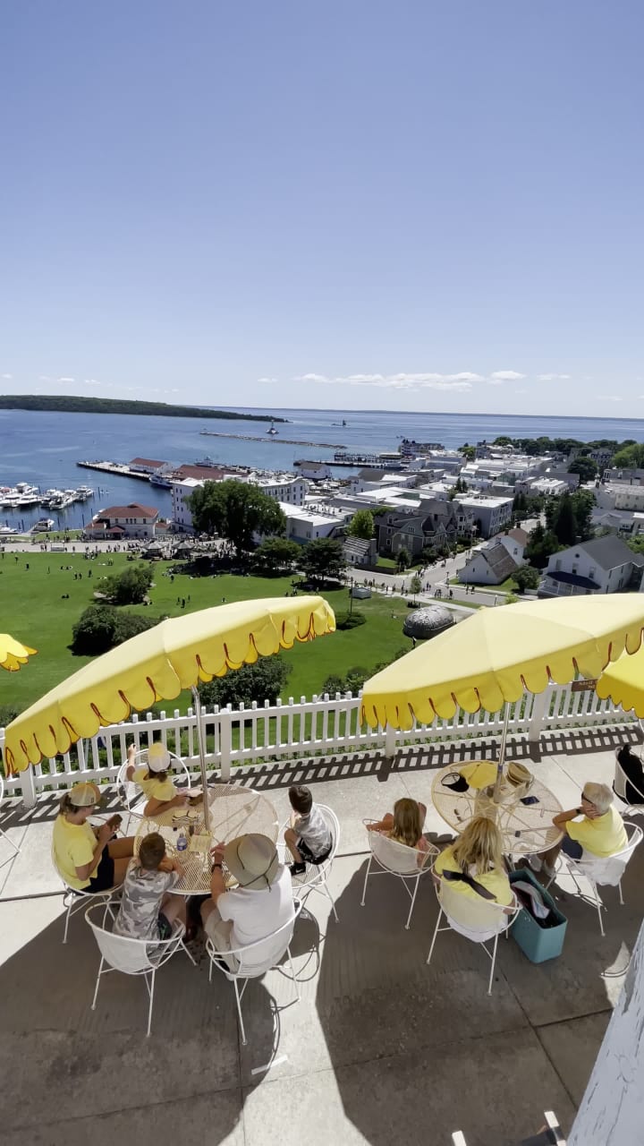 Video review of Fort Mackinac Tea Room
