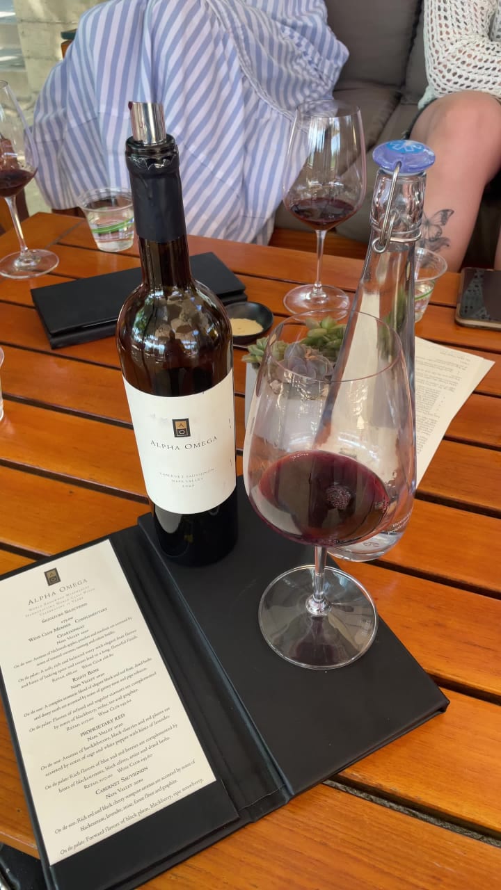 Video review of Alpha Omega Winery