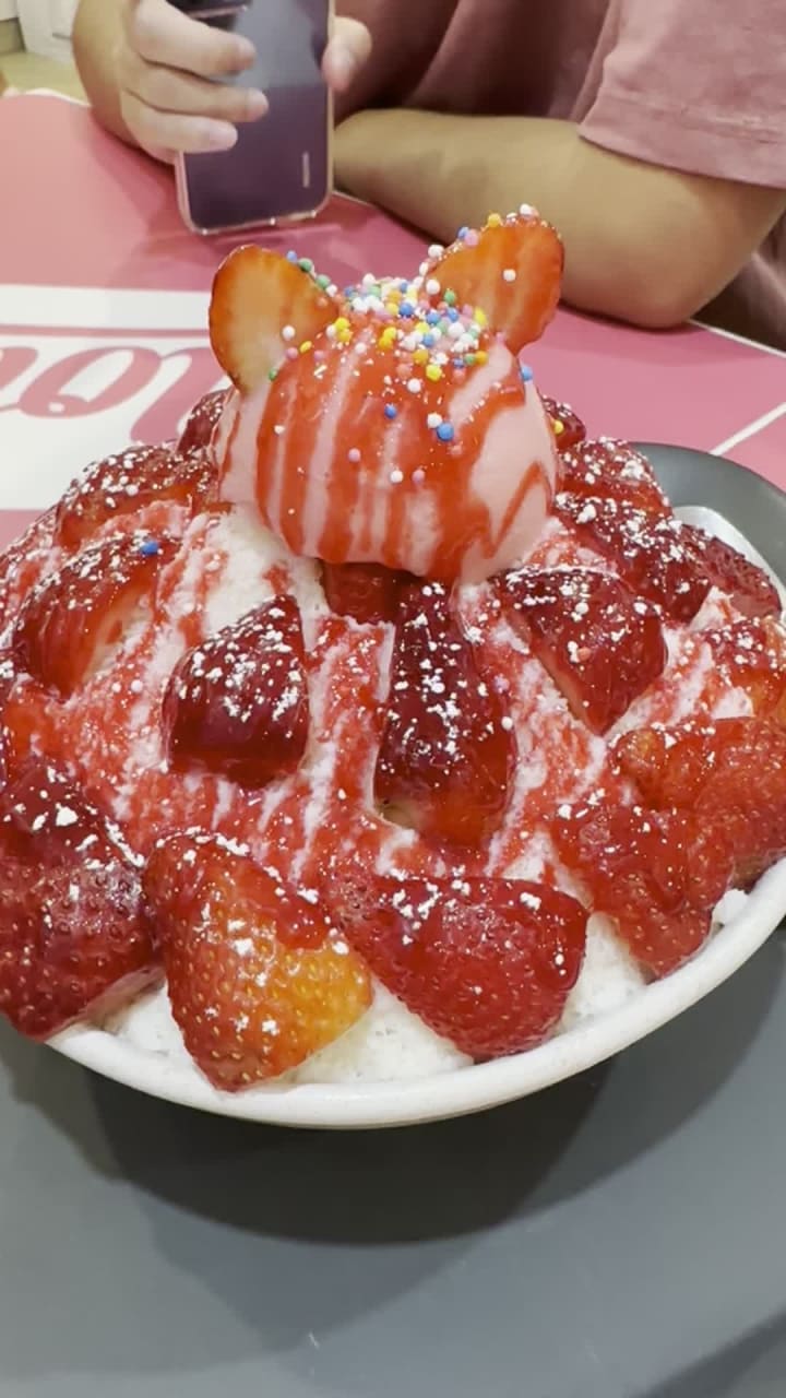 Video review of Nominom