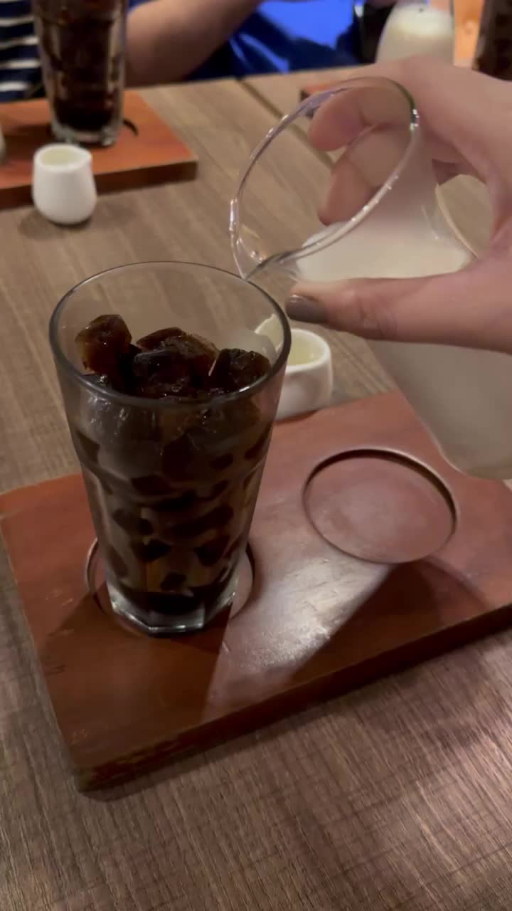 Video review of UCC Clockwork