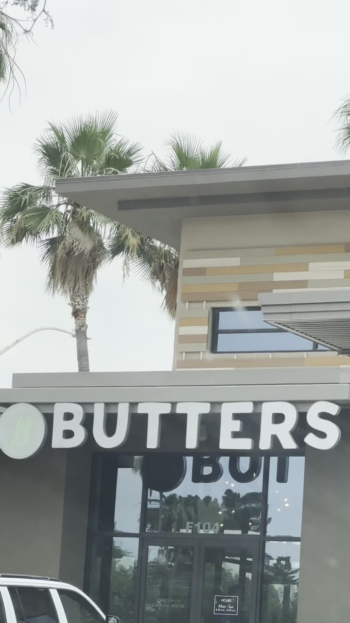 Butters Pancakes & Cafe