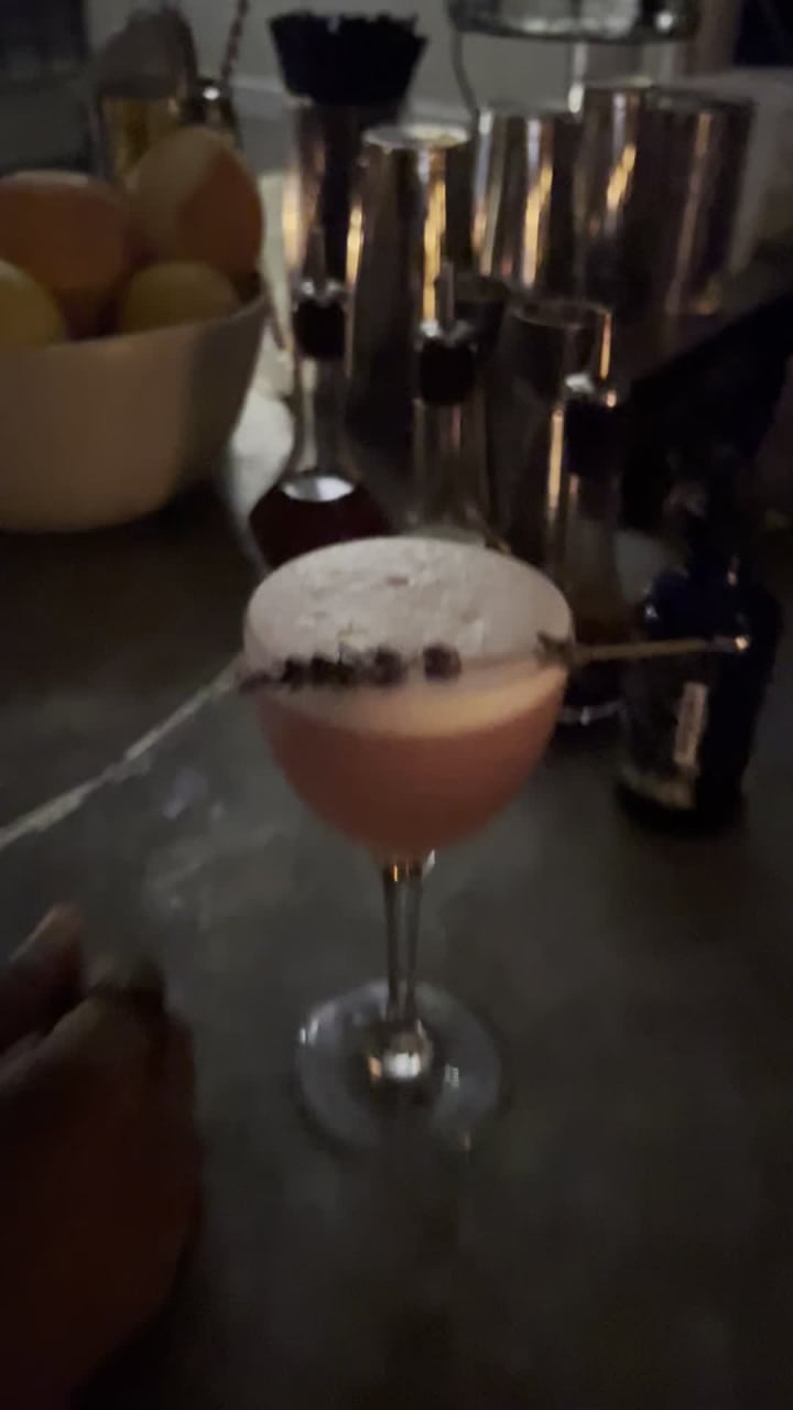 Video review of Honey's