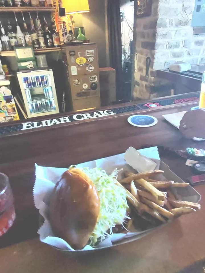 Video review of Big Gun Burger Shop
