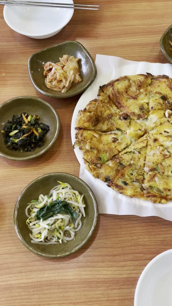 Video review of Sunrise House Korean Restaurant 해뜨는집