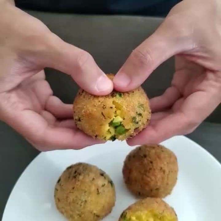 Porto's Bakery and Cafe