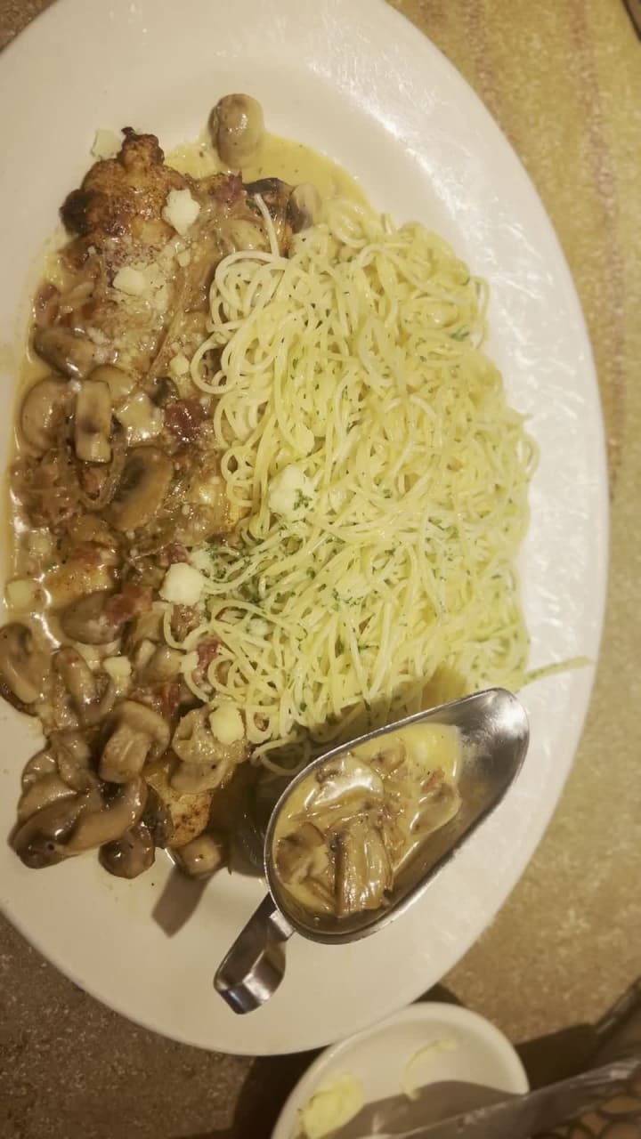 Video review of The Cheesecake Factory