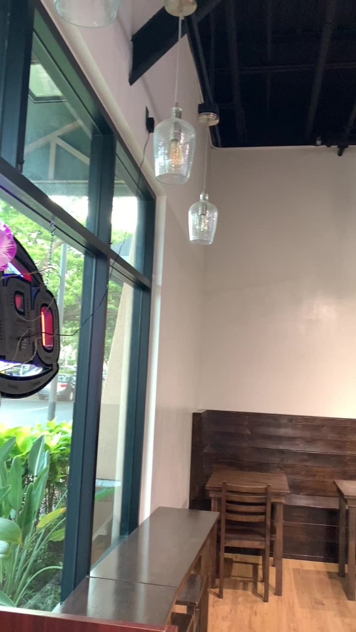 Video review of Local Boy Sushi