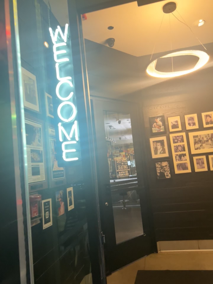 Mootz Pizzeria + Bar