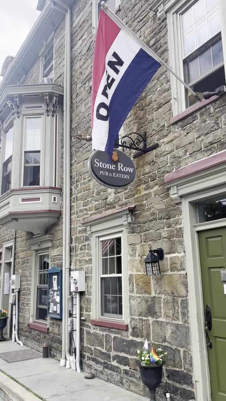 Stone Row Pub & Eatery